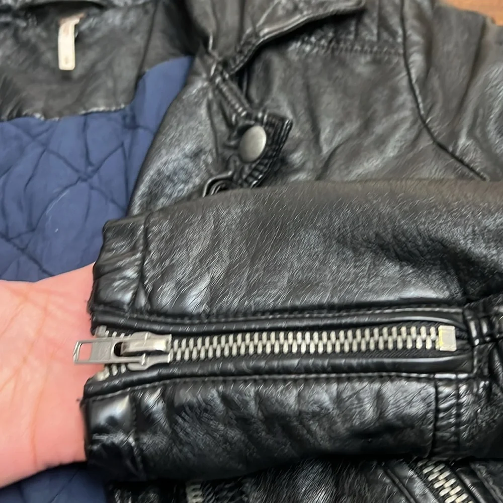 FREE PEOPLE LEATHER JACKET BLACK CUTE SIZE S VEGAN LEATHER COAT JACKET